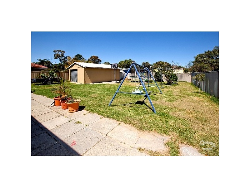 5 Devine Street, Maddington WA 6109
