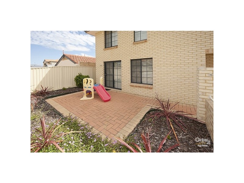 39 Foss Street, Bicton WA 6157