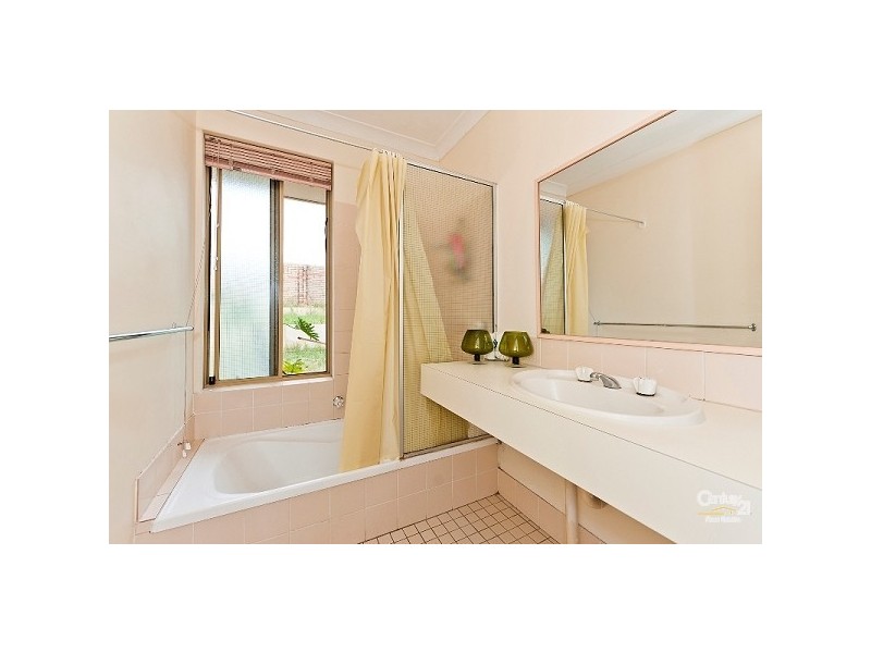 2/77 Parkview Drive, Ballajura WA 6066