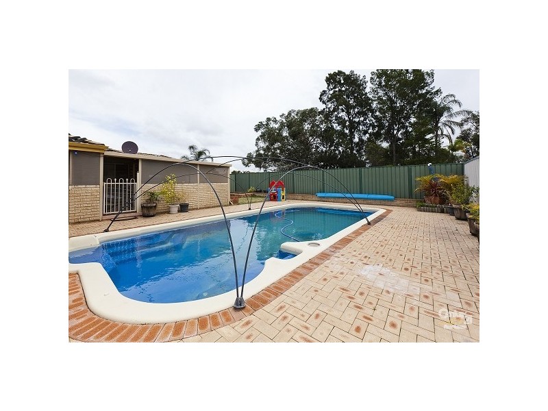 129 Bindoon Loop, Huntingdale WA 6110