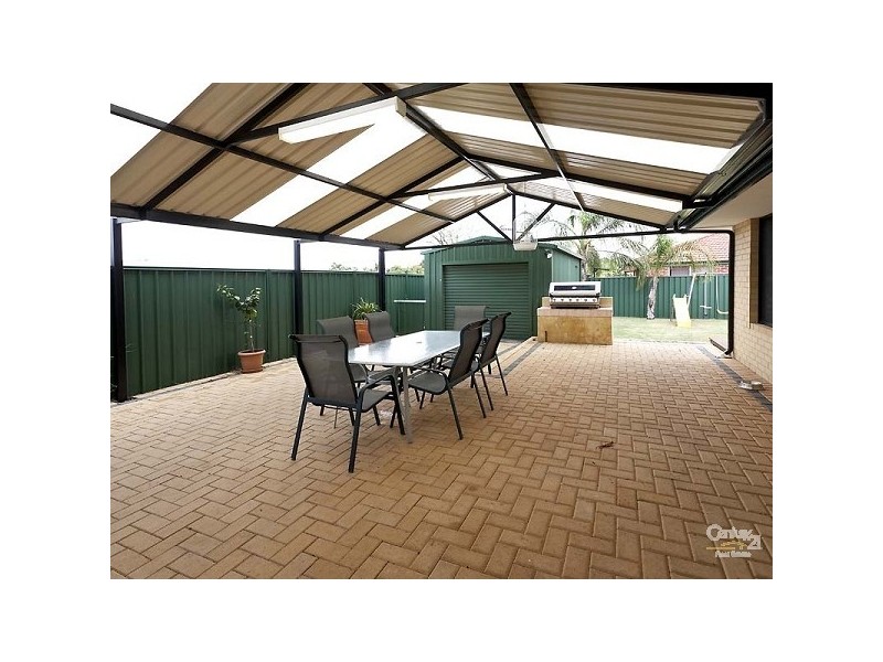 22 Warrida Way, Maddington WA 6109