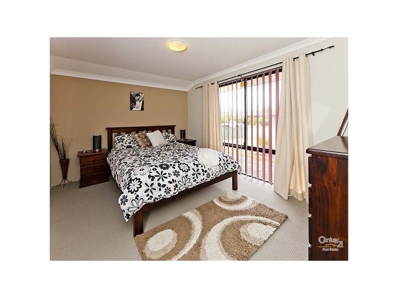 22 Warrida Way, Maddington WA 6109