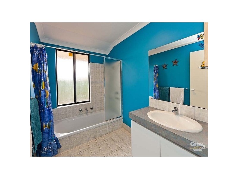 22 Warrida Way, Maddington WA 6109