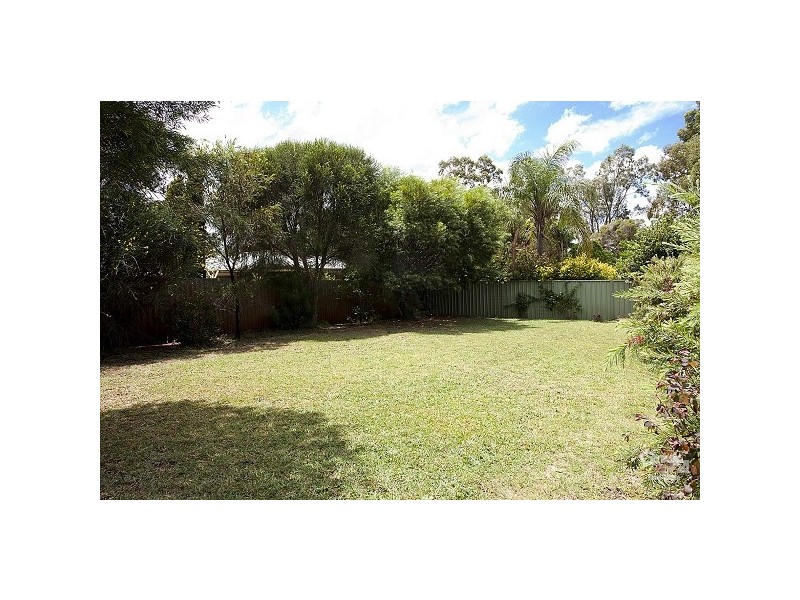 100 Apsley Road, Willetton WA 6155
