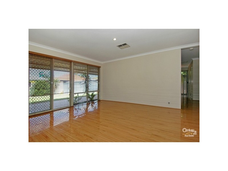 31 Seminole Gardens, Seville Grove WA 6112