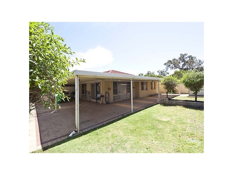 2 Feather Place, Huntingdale WA 6110