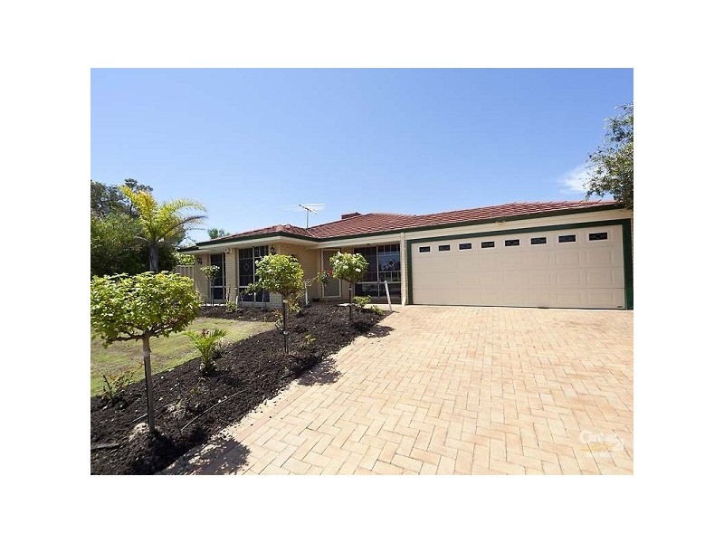 2 Feather Place, Huntingdale WA 6110