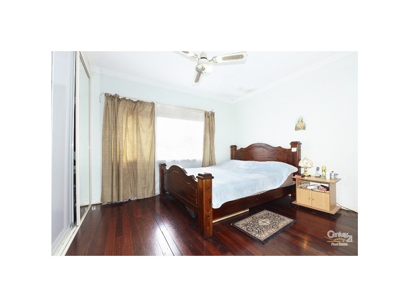 230 Spencer Road, Thornlie WA 6108