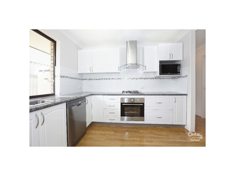 23 Harcourt Place, Bellevue WA 6056