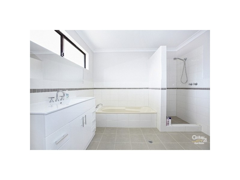 23 Harcourt Place, Bellevue WA 6056