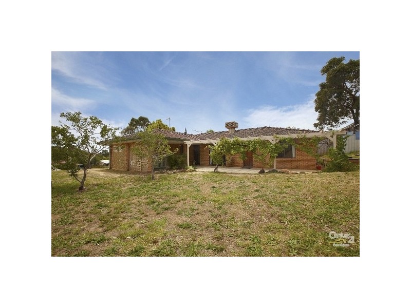 23 Harcourt Place, Bellevue WA 6056