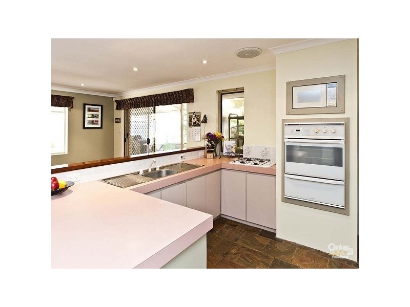 5 Kalee Court, Huntingdale WA 6110