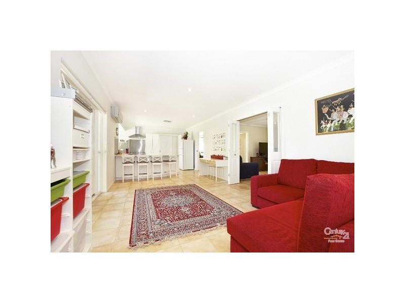 40 Regency Drive, Thornlie WA 6108
