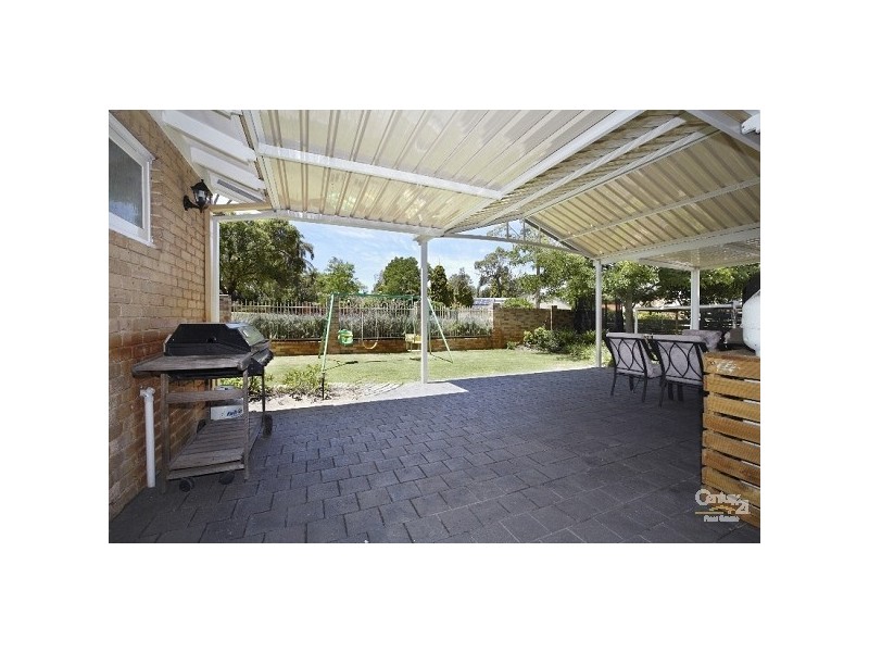 40 Regency Drive, Thornlie WA 6108