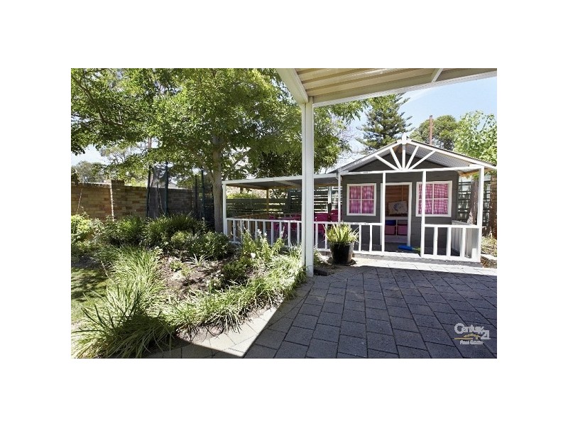 40 Regency Drive, Thornlie WA 6108