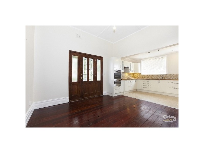 1/157 Sevenoaks Street, Cannington WA 6107