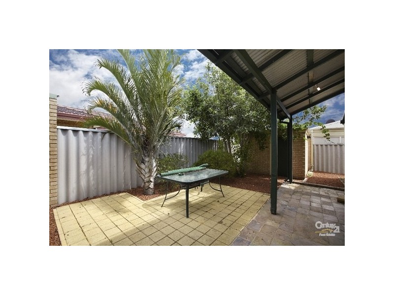 1/157 Sevenoaks Street, Cannington WA 6107