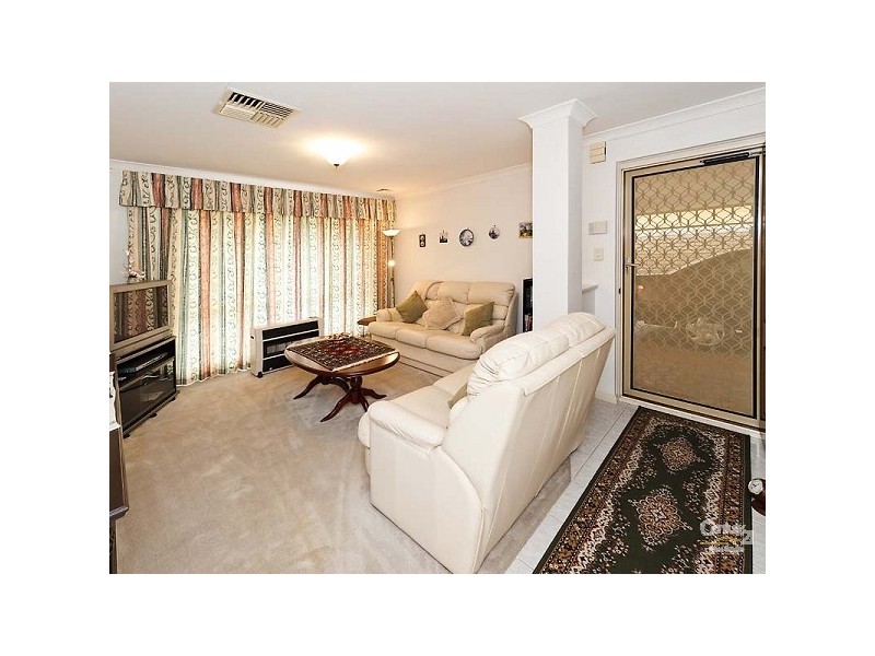 11 Summer Place, Thornlie WA 6108