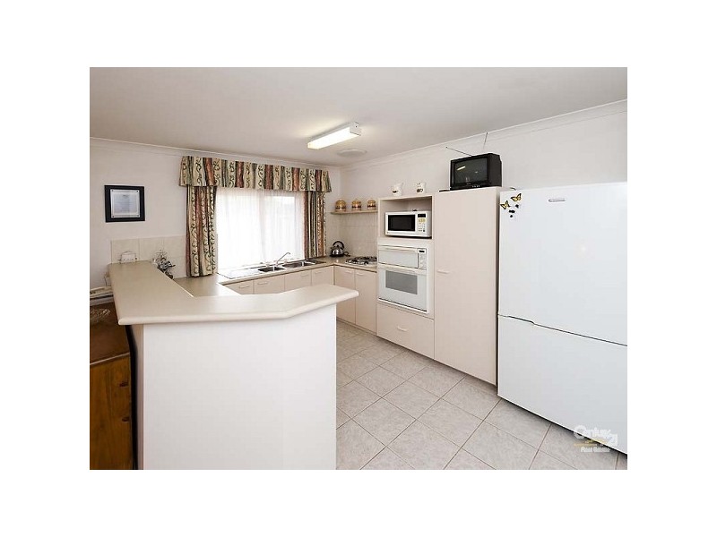 11 Summer Place, Thornlie WA 6108