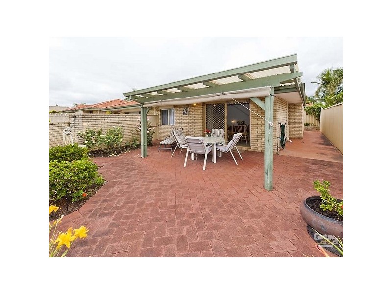 11 Summer Place, Thornlie WA 6108