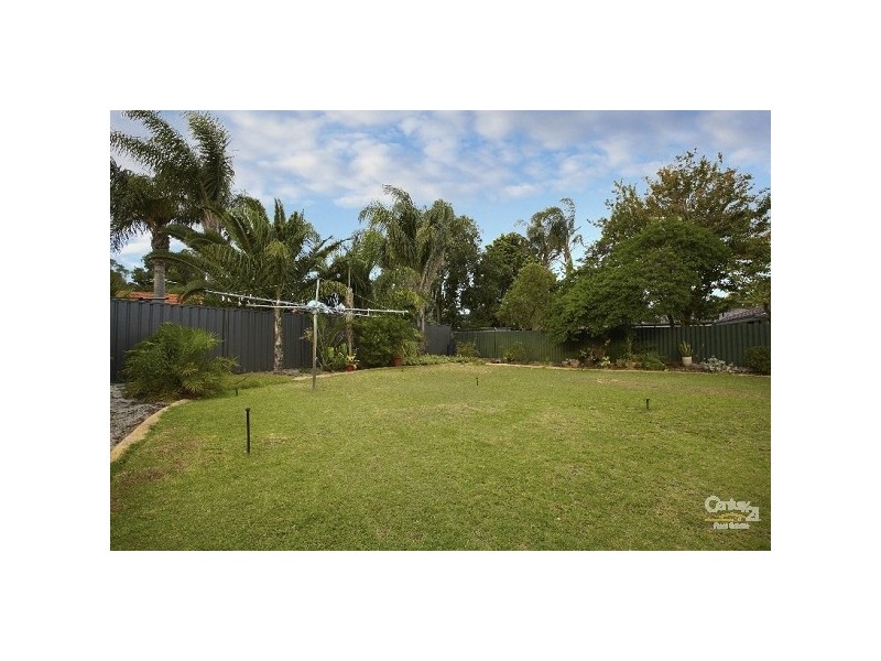 5 Ailsworth Court, Thornlie WA 6108