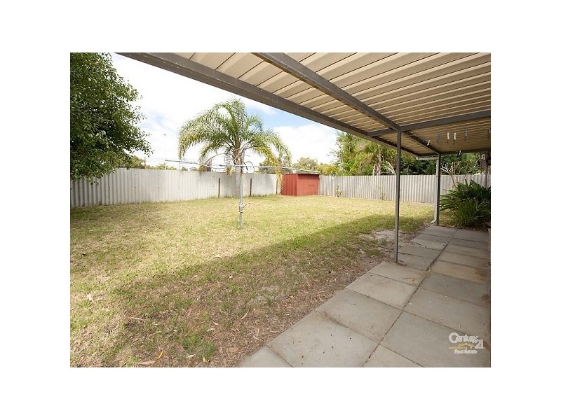 30 Huggins Road, Thornlie WA 6108