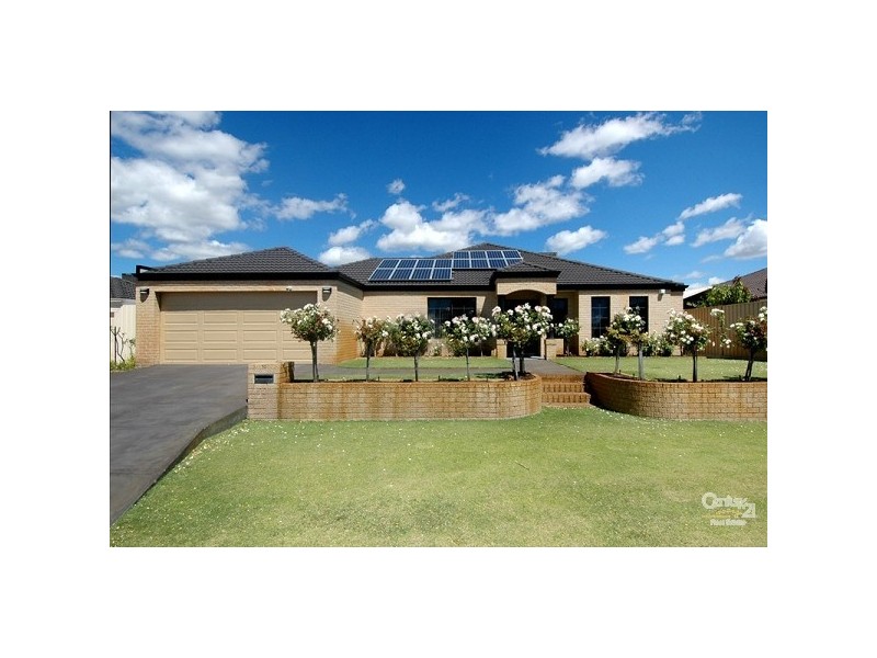10 Teakwood Loop, Thornlie WA 6108