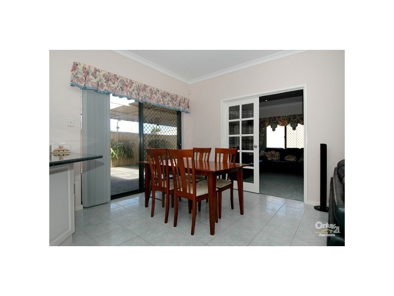 10 Teakwood Loop, Thornlie WA 6108