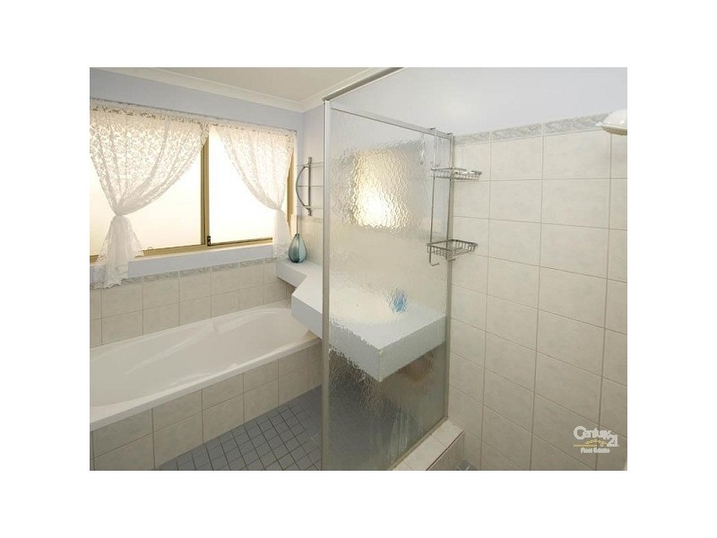 5 Kite Court, High Wycombe WA 6057