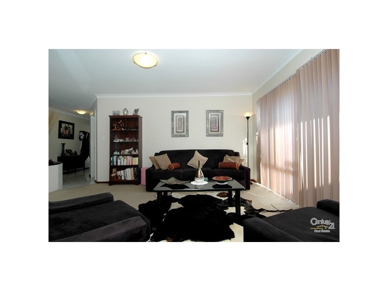 30 Stonecreek Close, Thornlie WA 6108