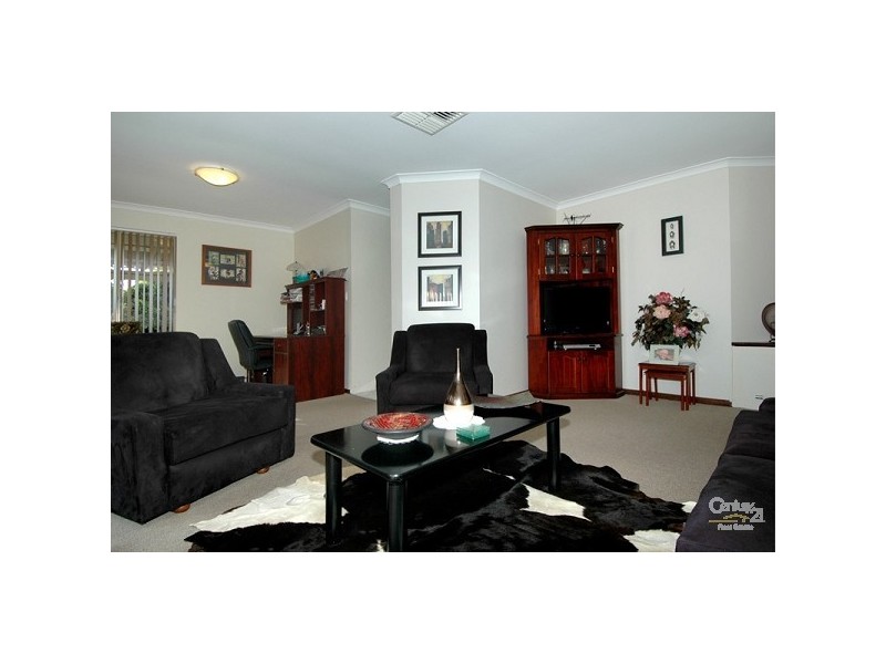 30 Stonecreek Close, Thornlie WA 6108