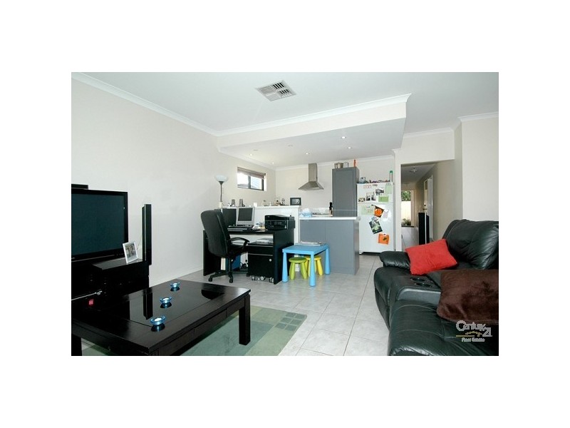 3/113 Amherst Rd, Canning Vale WA 6155