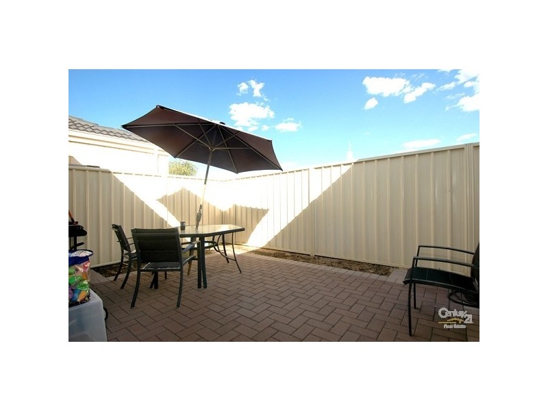 3/113 Amherst Rd, Canning Vale WA 6155