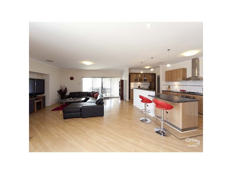 27 Claridge Circle, Thornlie WA 6108