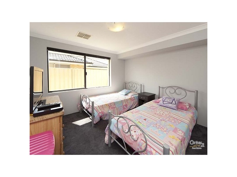 27 Claridge Circle, Thornlie WA 6108