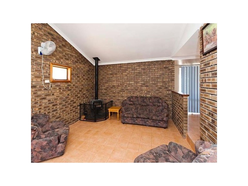 1 Miner Close, Thornlie WA 6108