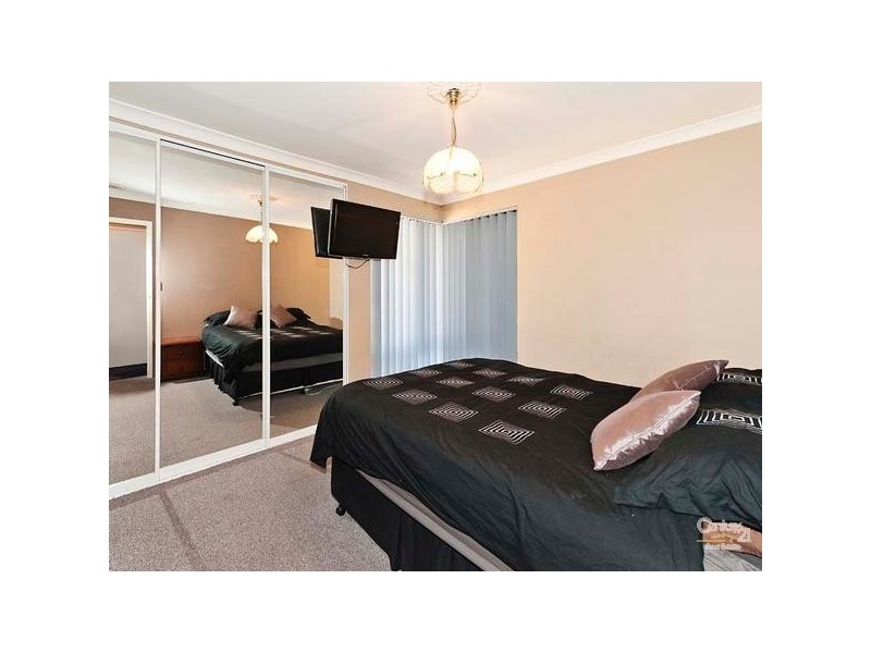 1 Miner Close, Thornlie WA 6108