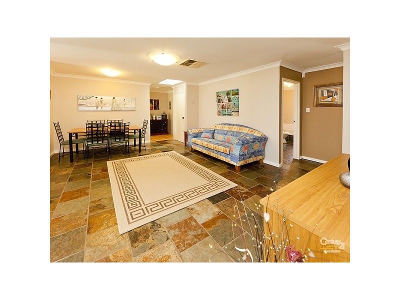 16 Ilford Place, Thornlie WA 6108