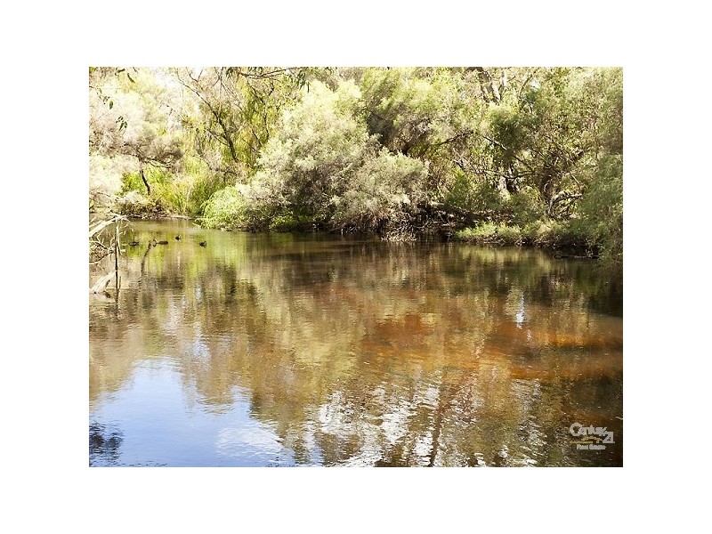 16 Ilford Place, Thornlie WA 6108