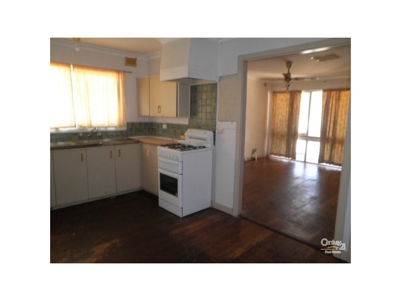 171 Third Ave, Kelmscott WA 6111
