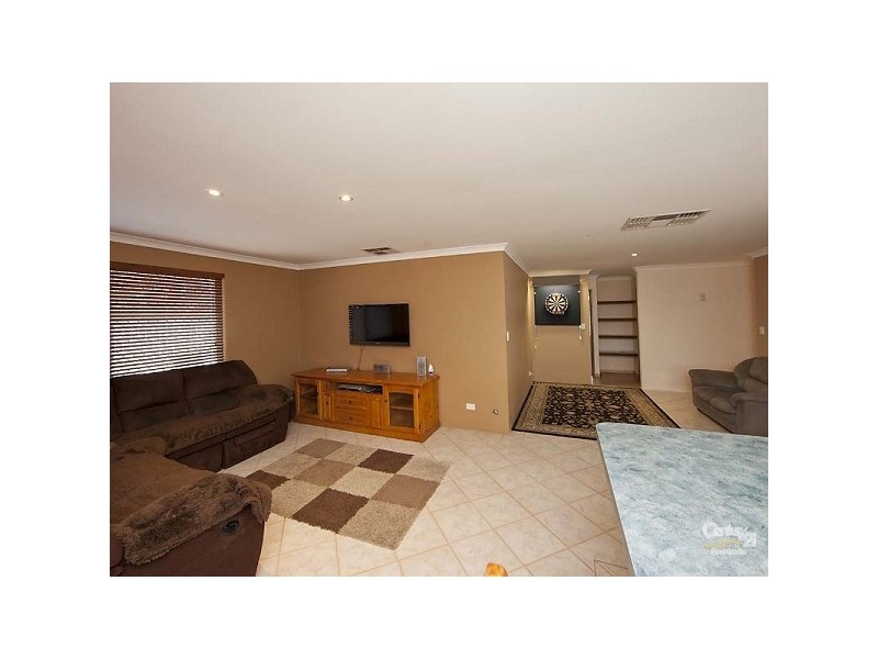 414 Moonlight Court, Huntingdale WA 6110