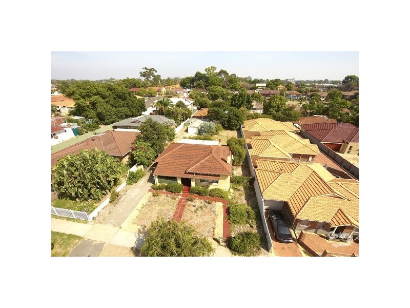 7 Boundary Road, St James WA 6102