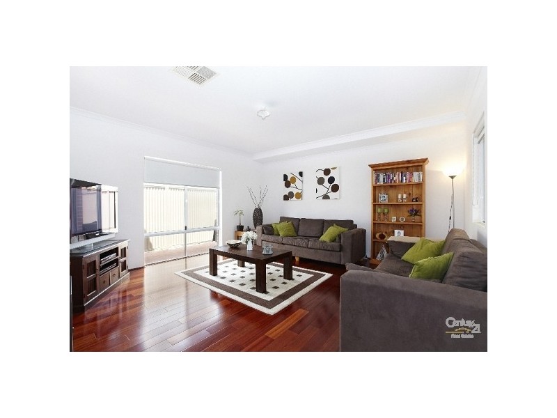 18 Grandis Drive, Southern River WA 6110