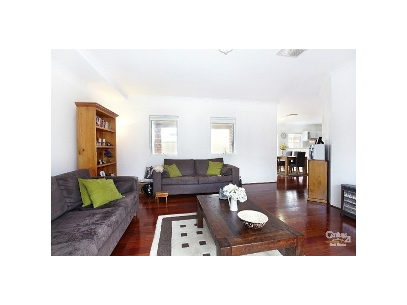 18 Grandis Drive, Southern River WA 6110