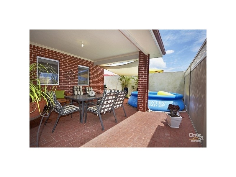 18 Grandis Drive, Southern River WA 6110