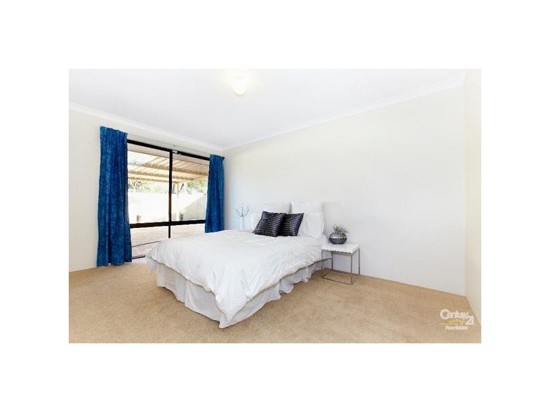 28 Leatherwood Way, Huntingdale WA 6110