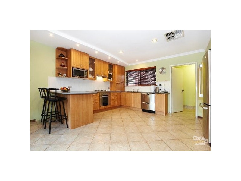 6 Igran Crescent, Gosnells WA 6110