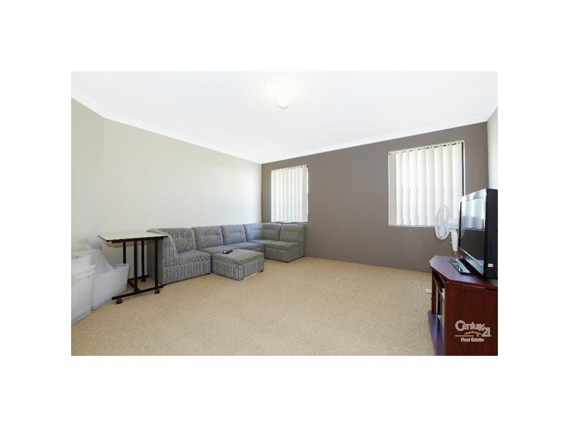 21 Clearwater Way, Singleton WA 6175