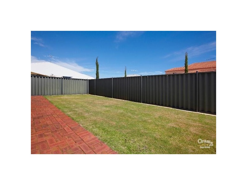 21 Clearwater Way, Singleton WA 6175