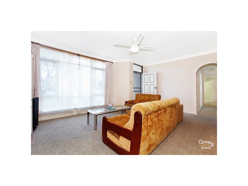 27 Lantana Way, Camillo WA 6111